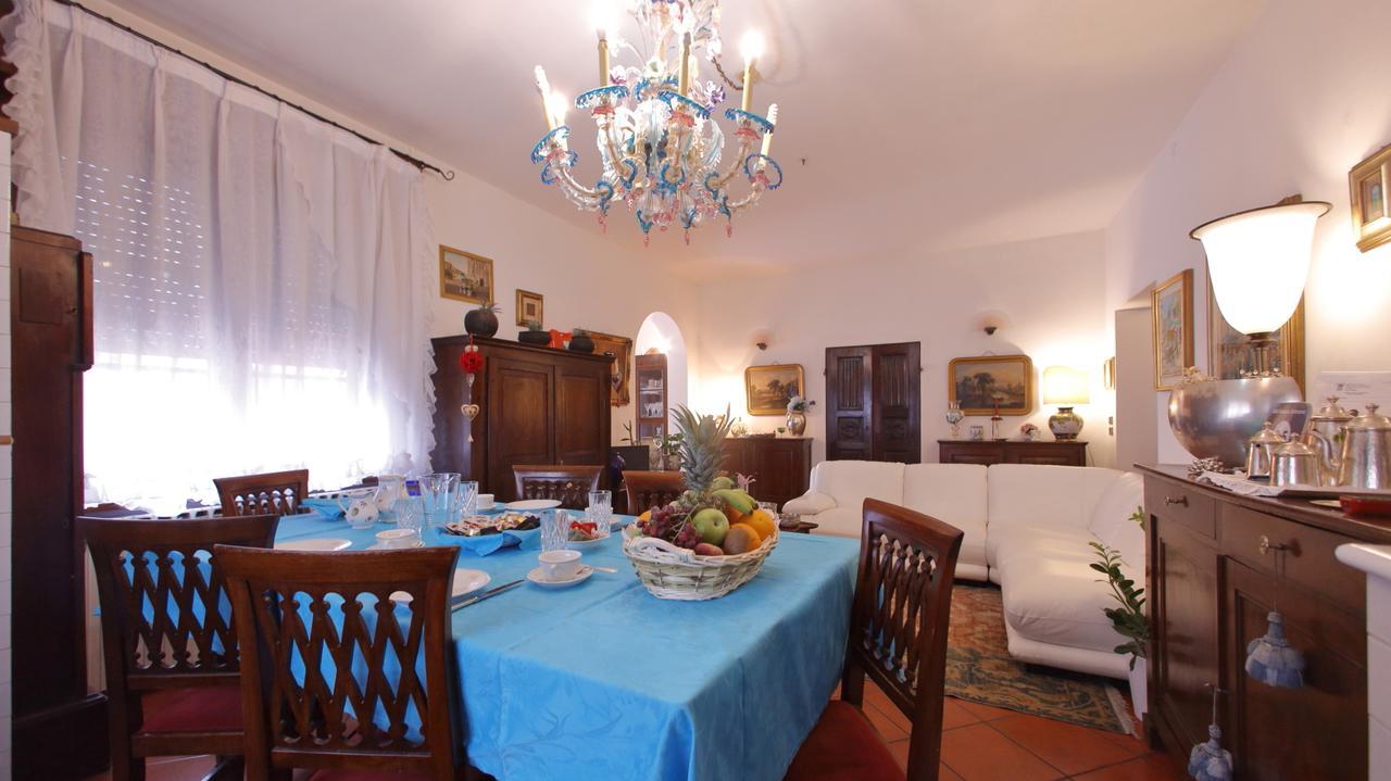 B&B Domus Сірміоне Екстер'єр фото