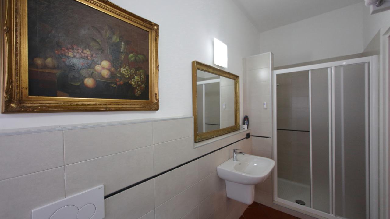 B&B Domus Сірміоне Екстер'єр фото