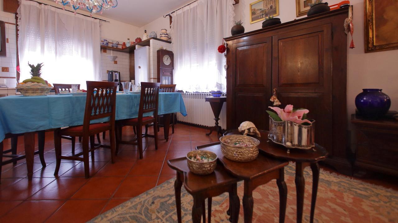 B&B Domus Сірміоне Екстер'єр фото
